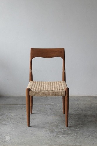 Hiyura Chair 